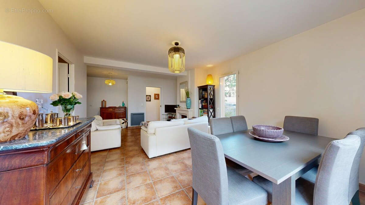 Maison à NANTERRE