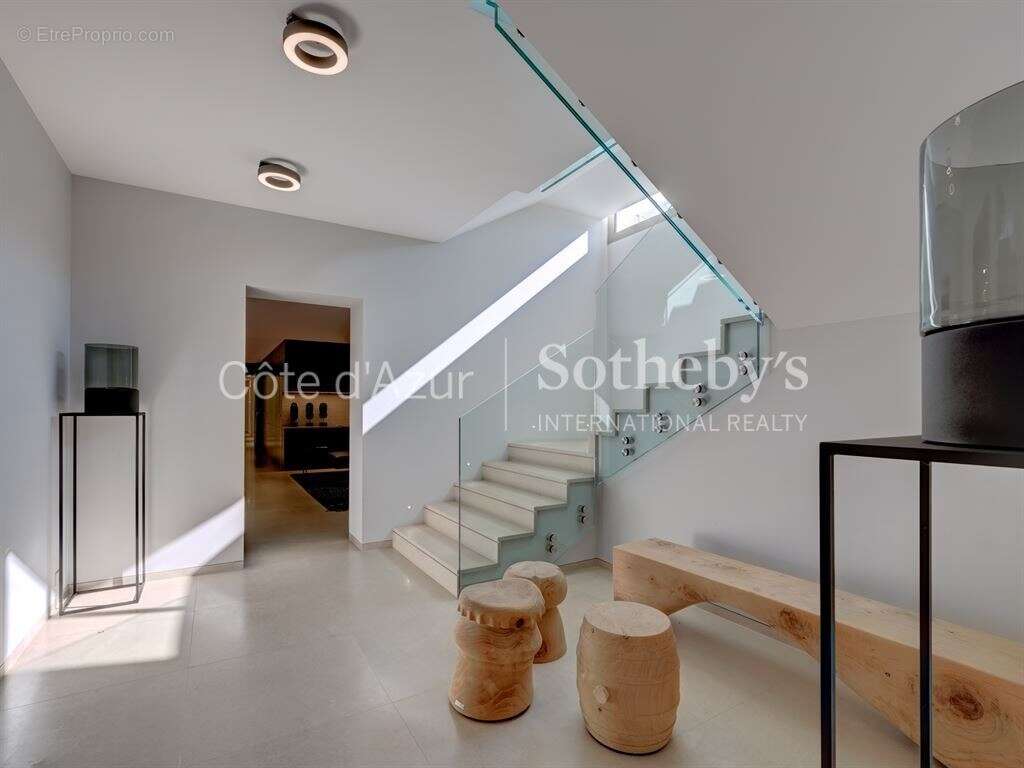 Maison à MOUGINS