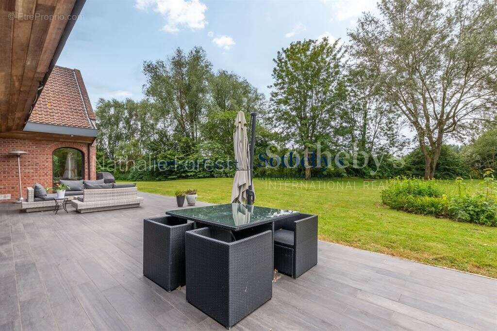 Maison à QUESNOY-SUR-DEULE