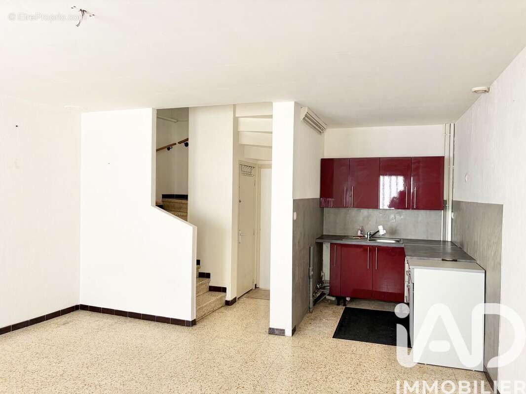 Maison 50 m² à Sainte-Eulalie  - photo 8