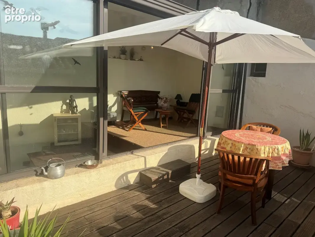Fleury d'Aude Maison de village de type 3 sur 3 niveaux avec une belle et agréable terrasse. - photo 7
