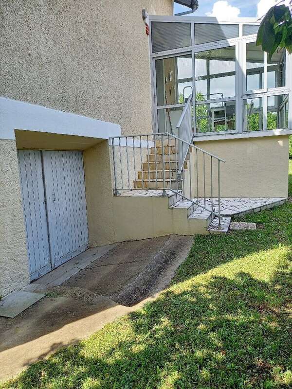 Au Bugue, maison de 129m² des années 30. - photo 17