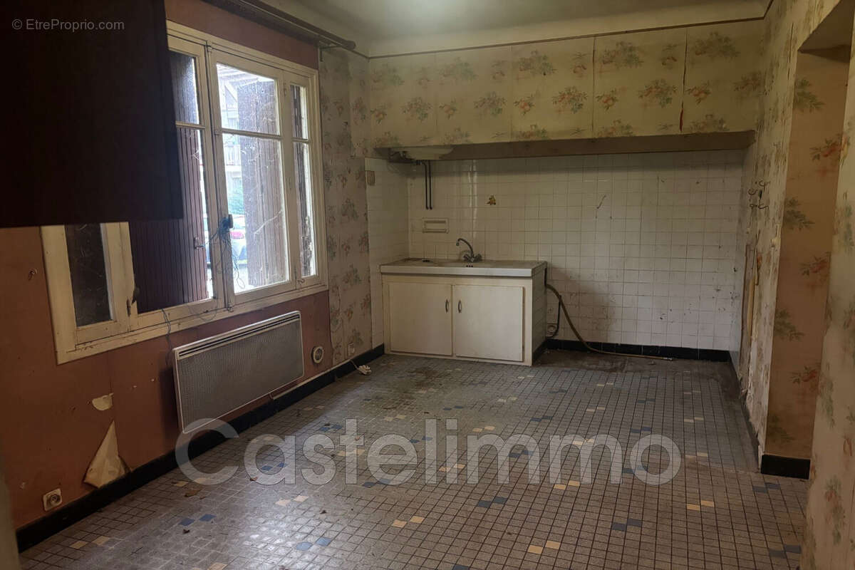 Maison à SAINT-NICOLAS-DE-LA-GRAVE