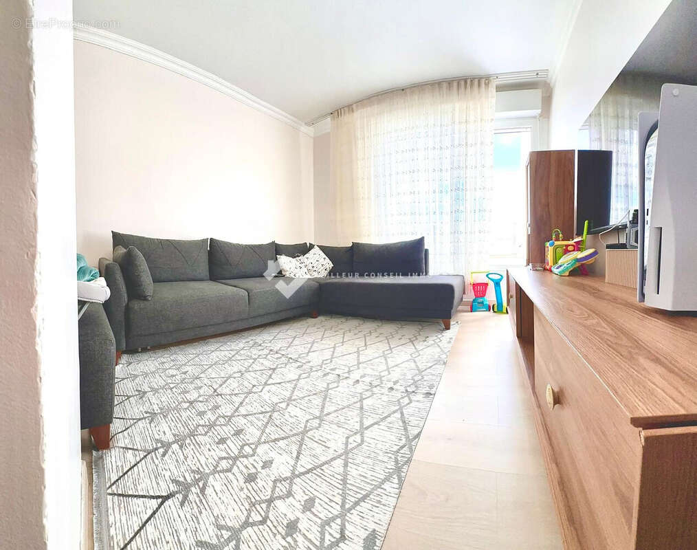 Appartement 114 m² à Garges-Les-Gonesse  - photo 5