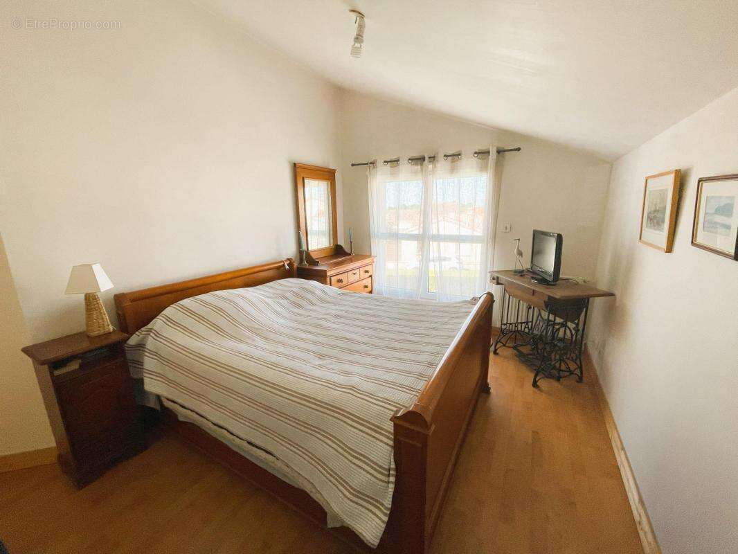 Maison avec piscine 8 pièces 146 m² La Séguinière - photo 15