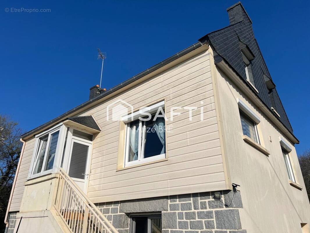 Photo 1 - Maison à LEZARDRIEUX