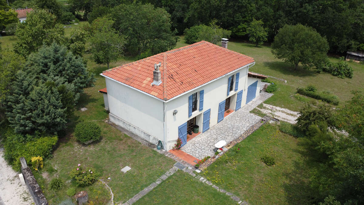 Maison à LAUZERTE