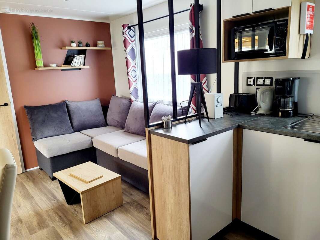 Maison à LES MATHES