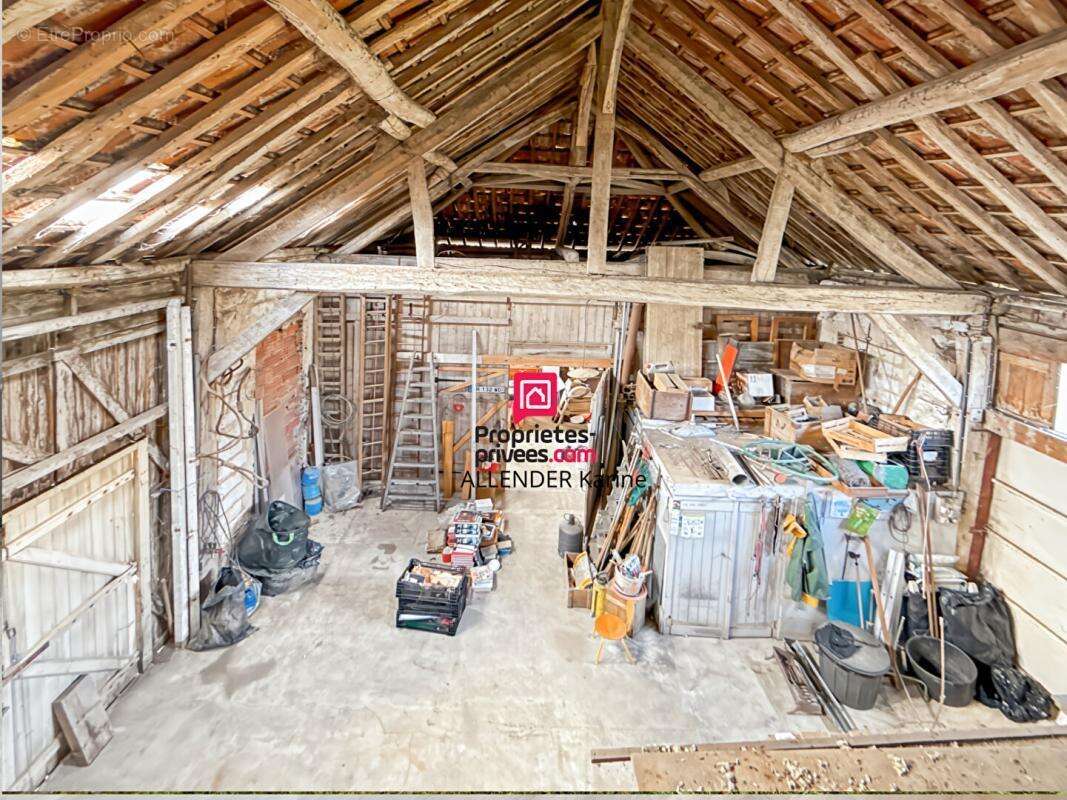 Maison à VILLENEUVE-L'ARCHEVEQUE