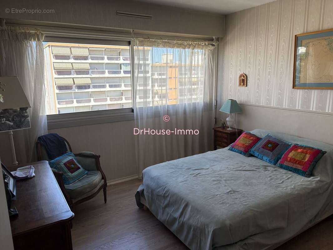 Appartement 76 m² à Ales  - photo 8