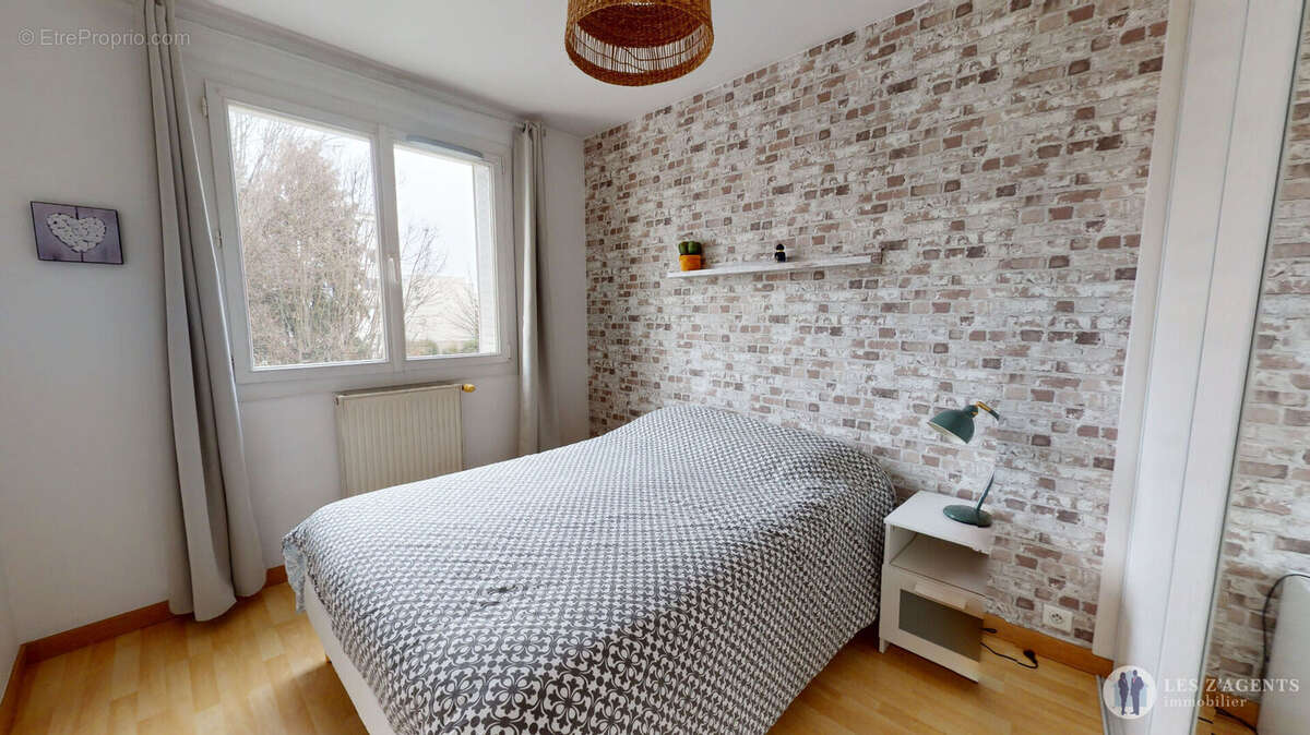 Appartement à SAINT-MARTIN-D'HERES