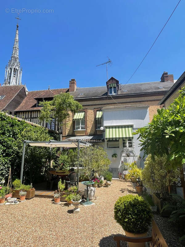 Maison à CONCHES-EN-OUCHE