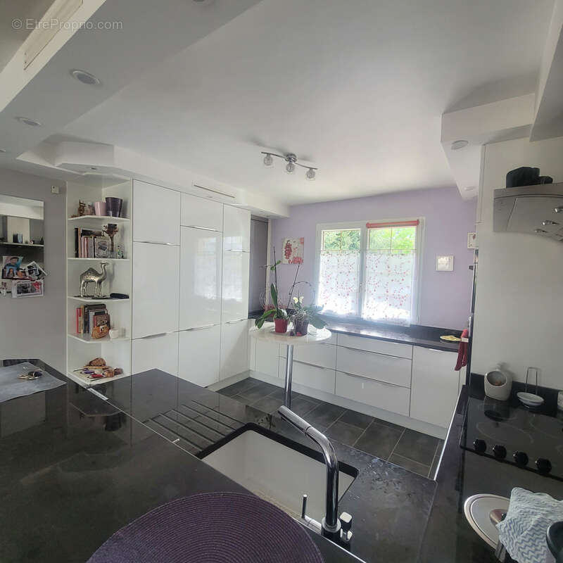 Maison à VIRY-CHATILLON