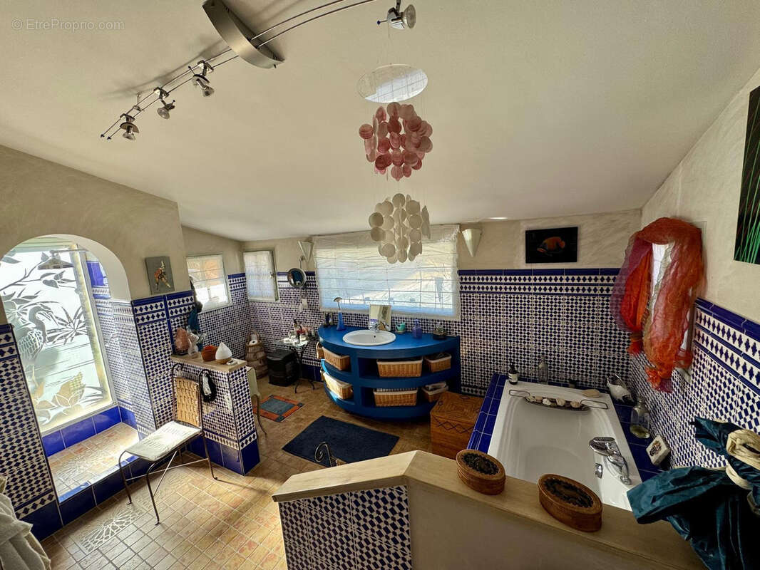 Maison à VAISON-LA-ROMAINE