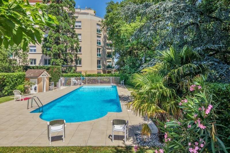 Appartement à BRON