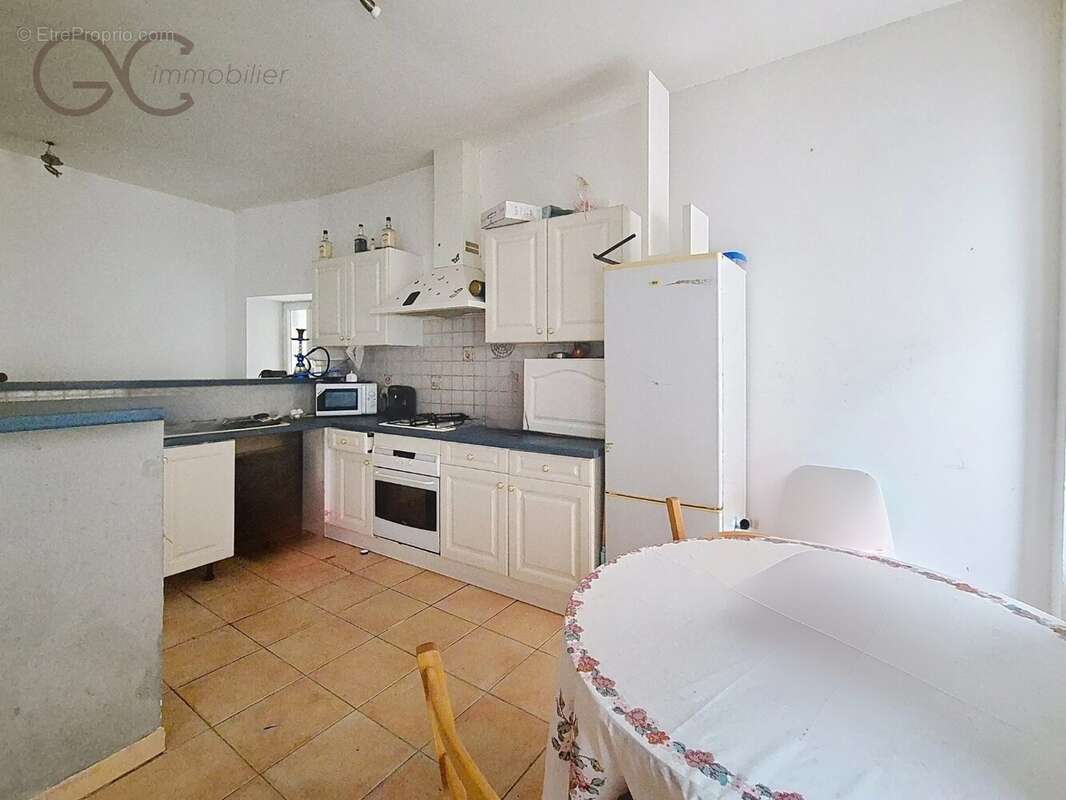 Maison à SAINT-CHINIAN