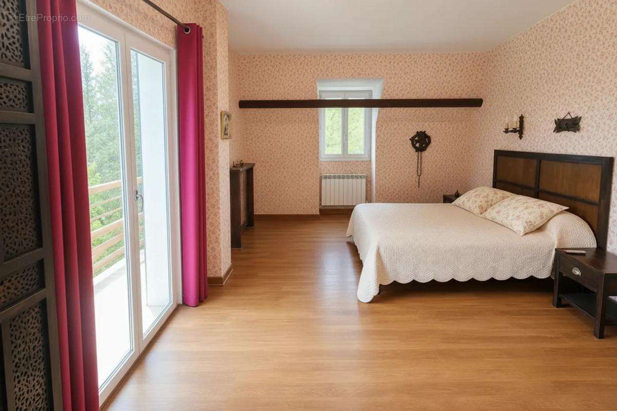 Maison de 230 m² avec terrasse et vue panoramique - photo 10