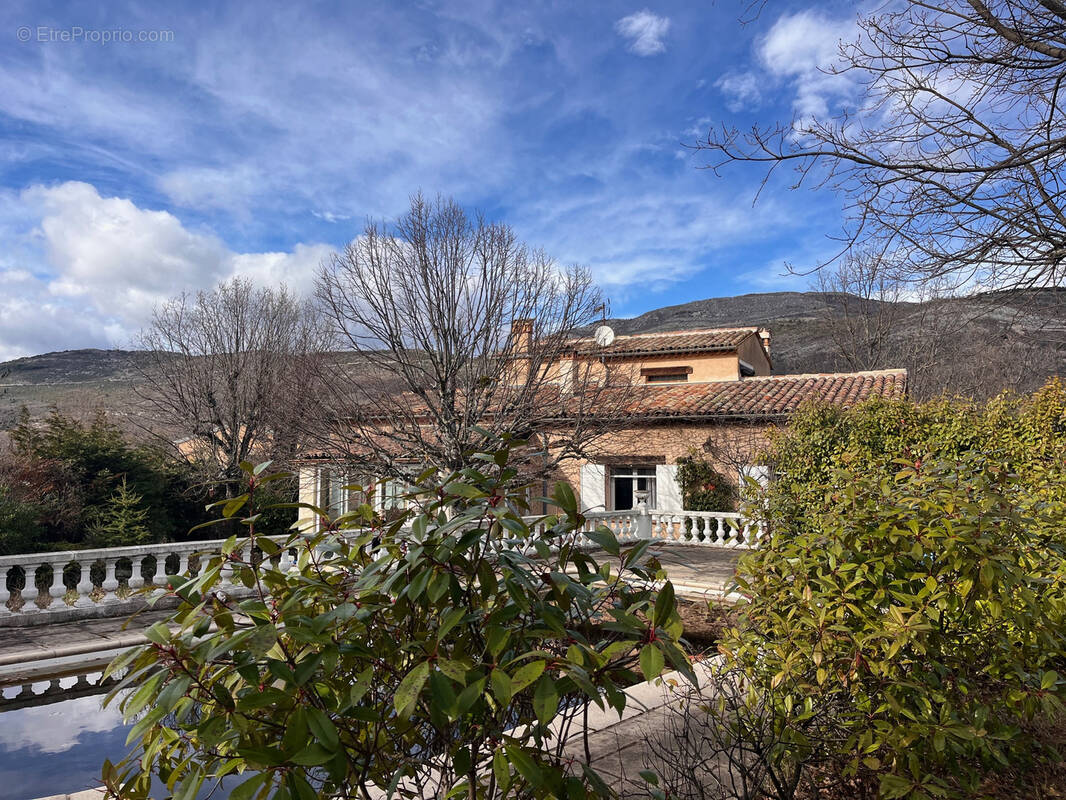 Maison à SAINT-VALLIER-DE-THIEY