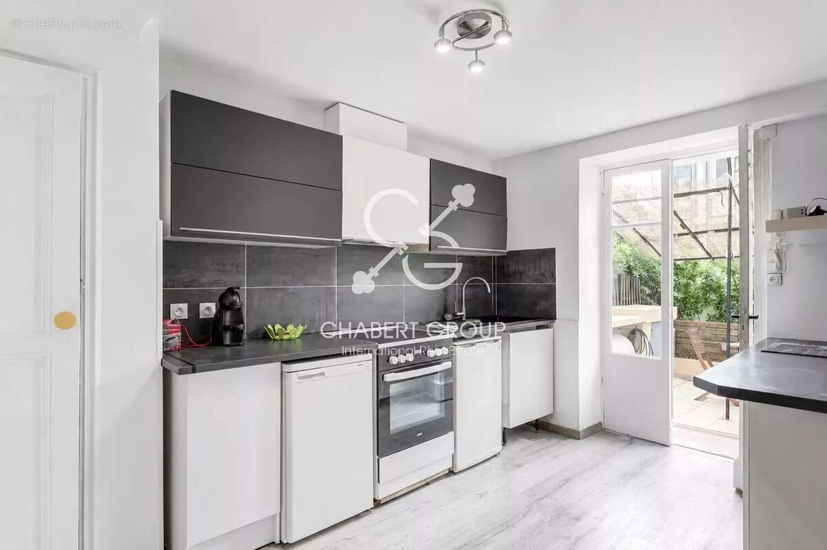 Exclusivité - nice – bas cimiez - appartement – 2 pièces – 35 m² – jardin de 125 m² – terrasse - photo 5