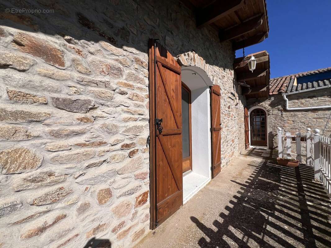 Maison de village en pierre avec jardin et garage proche de Montolieu - photo 17
