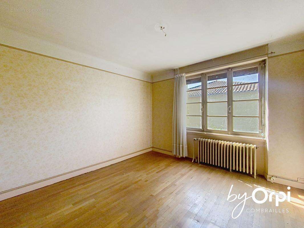 Maison à SAINT-ELOY-LES-MINES