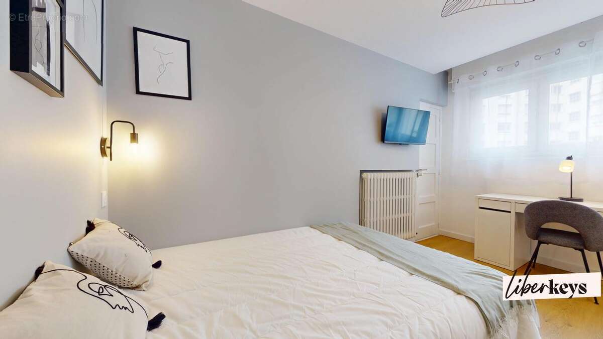 A VENDRE T3 DE 48 M2 - Avenue De Chevene 74000 ANNECY. - - photo 5