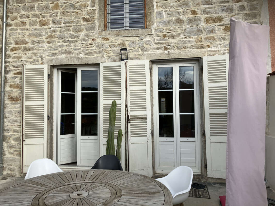 Maison à LAGNIEU