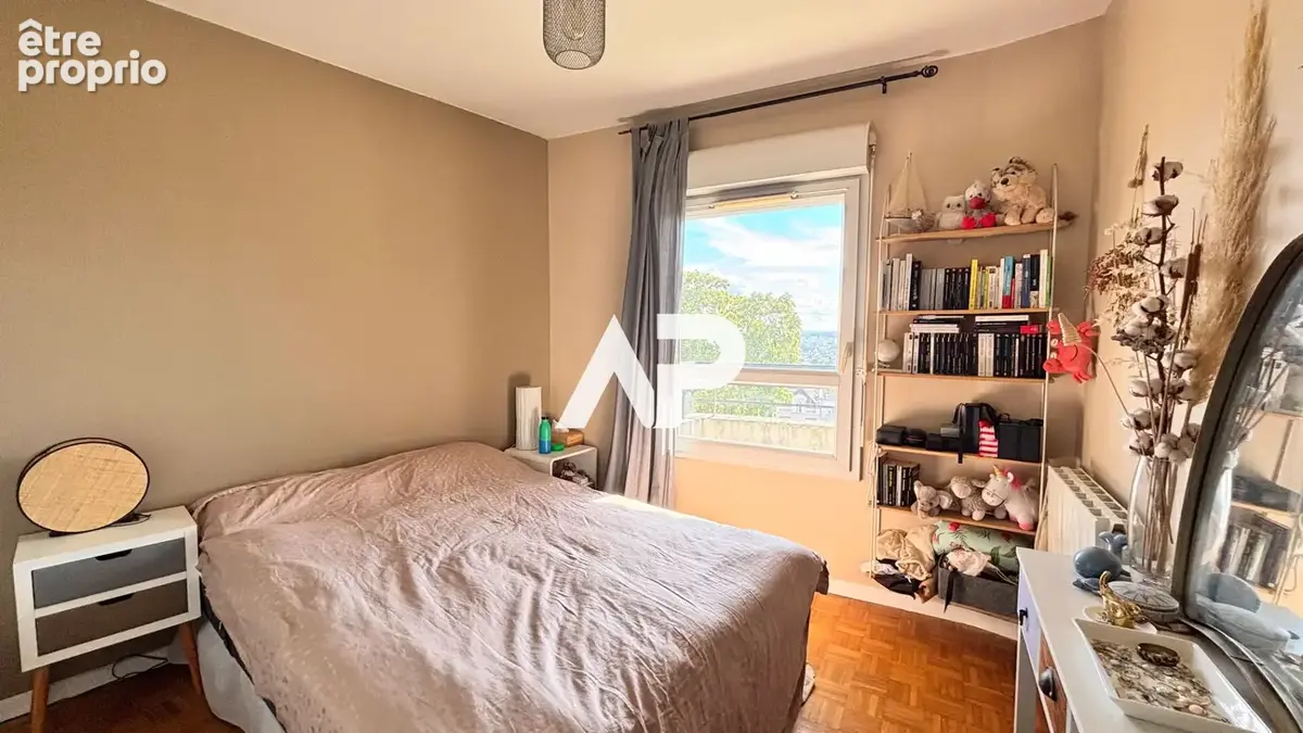 EXCLUSIVITÉ  Appartement en rotonde avec vue panoramique sur Paris, balcon et parking à Montmorency CENTRE-VILLE - photo 8
