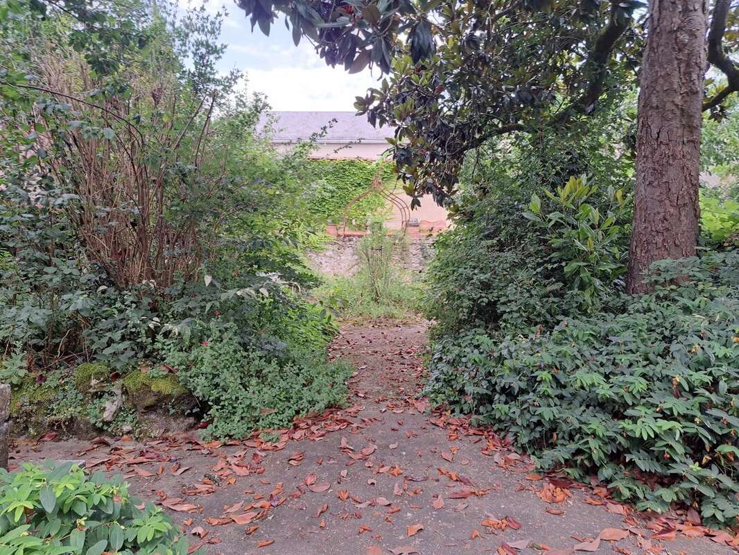 Maison à MONTMORILLON