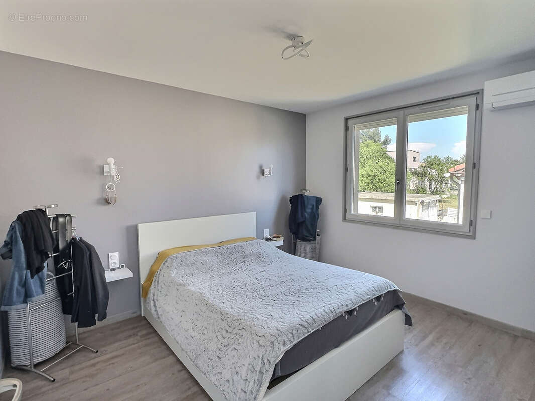 Appartement à CASTELNAU-LE-LEZ