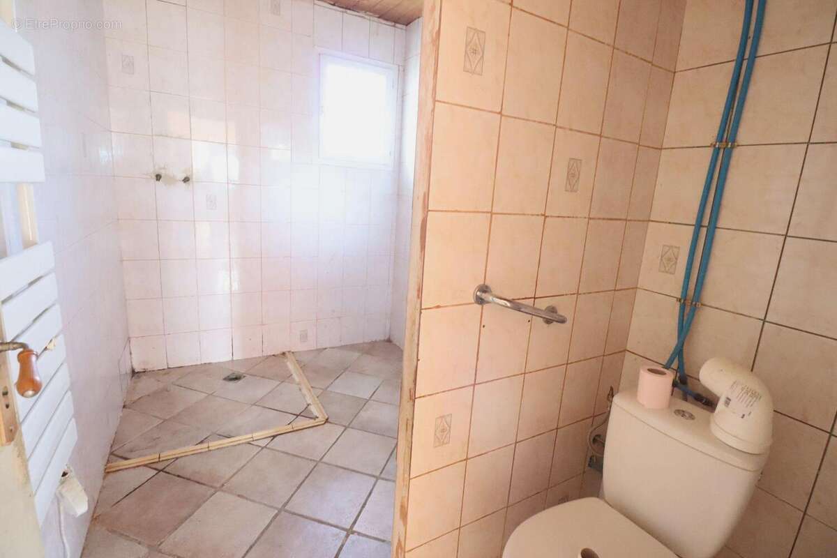 Maison à SAINT-HILAIRE-DE-LA-COTE