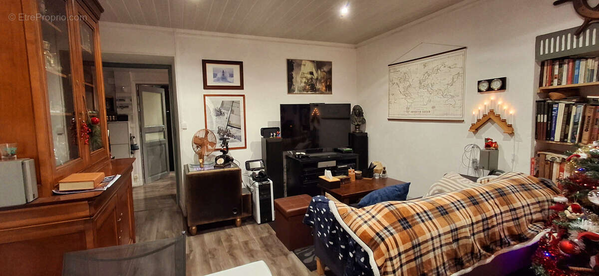 Appartement à VALLAURIS