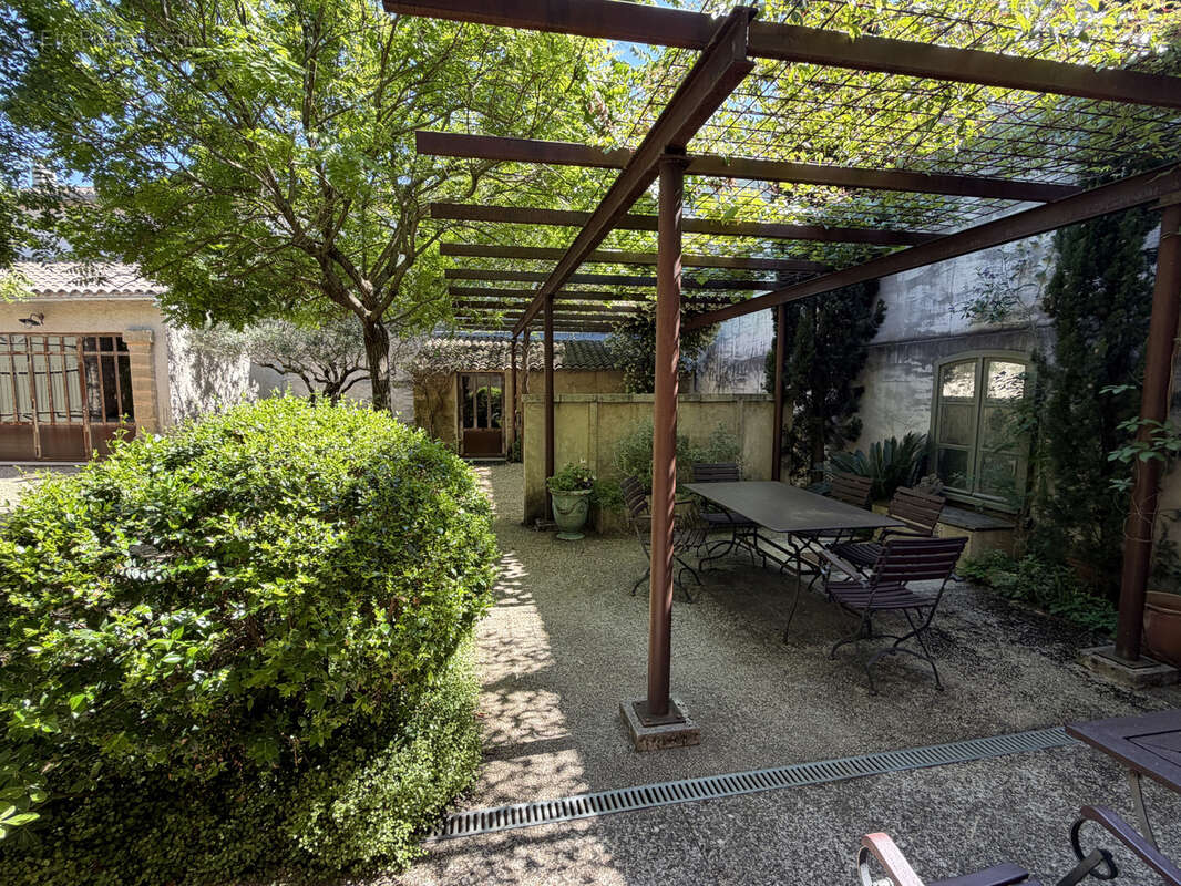Maison à SAINT-QUENTIN-LA-POTERIE