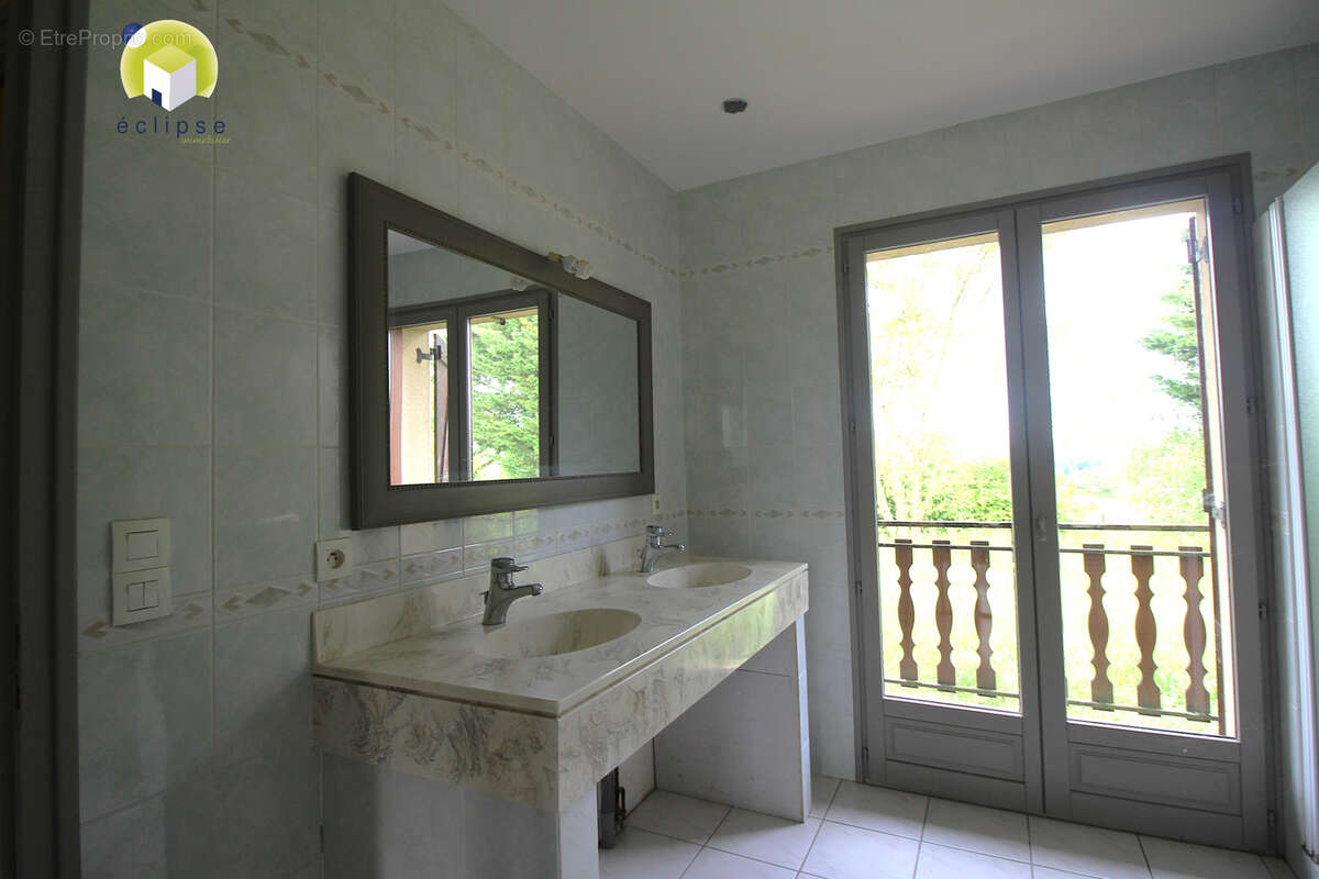 Maison à CONFRANCON