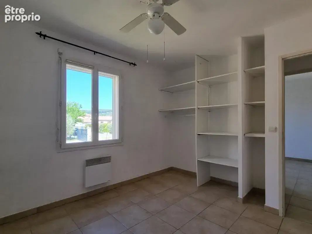  Saint-Julien-les-Rosiers – Villa de Plain-Pied de 90 m² - photo 15