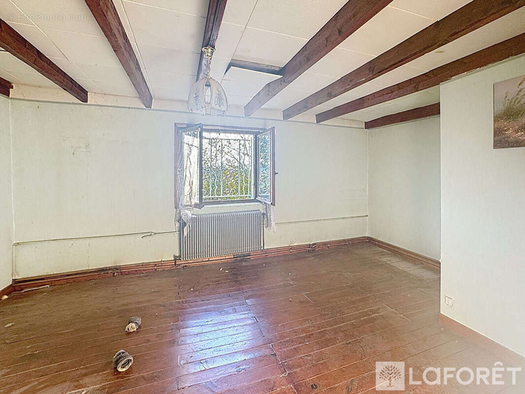 Maison à SAVAS-MEPIN