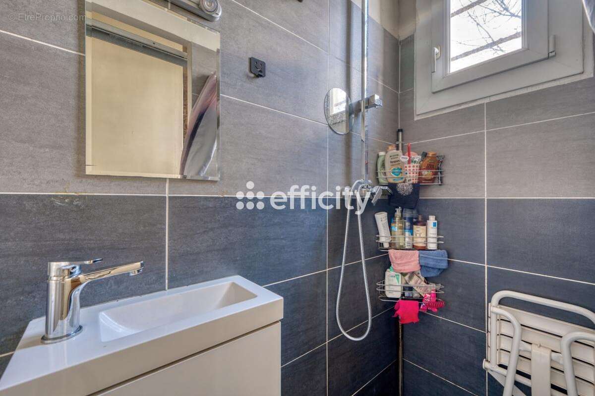 Maison à SAINT-GRATIEN