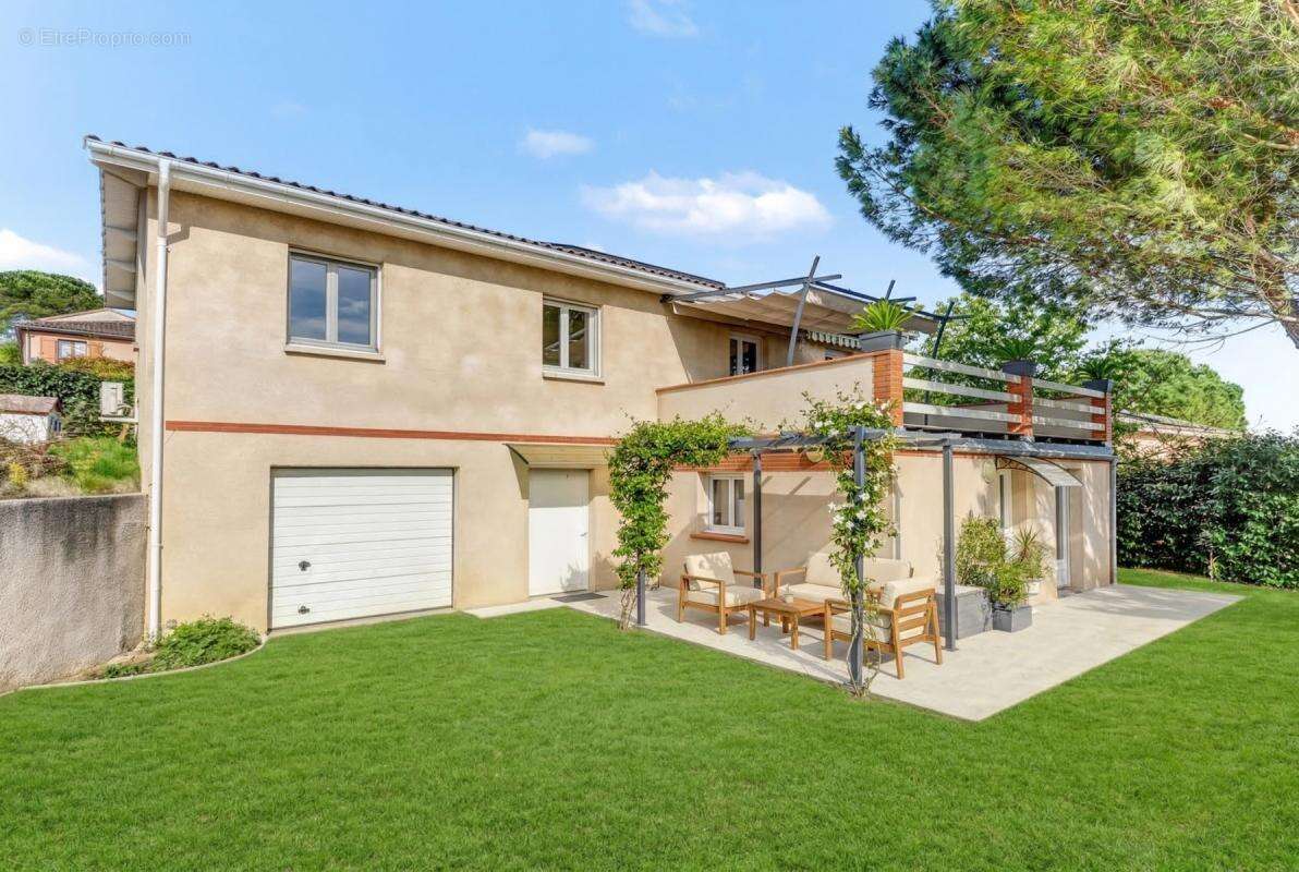 Maison à DREMIL-LAFAGE