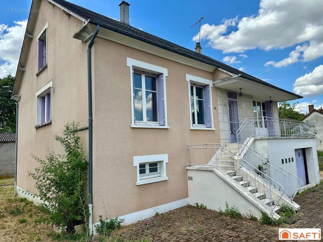 Photo 2 - Maison à POUGUES-LES-EAUX