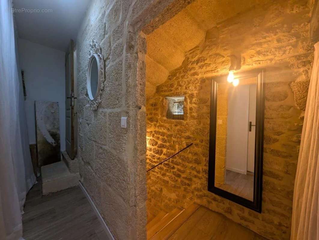 Maison à VERS-PONT-DU-GARD