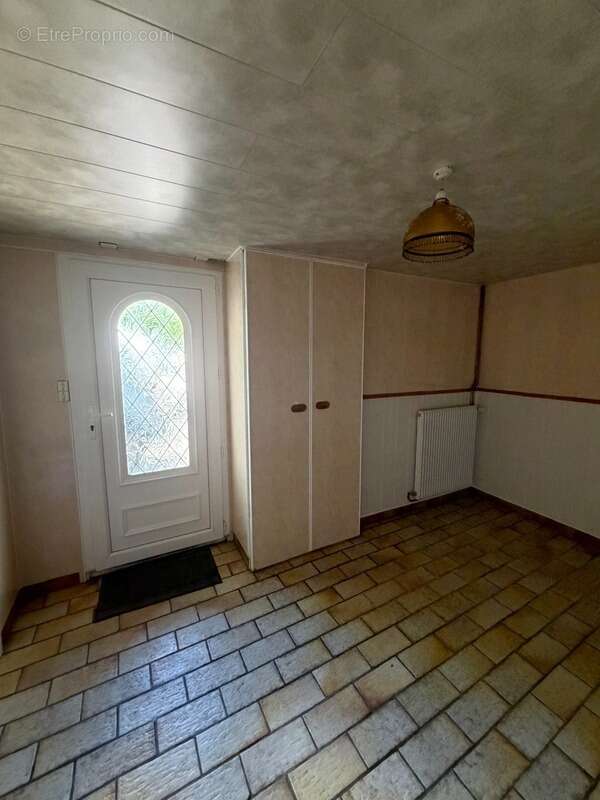 Maison à AGRIS