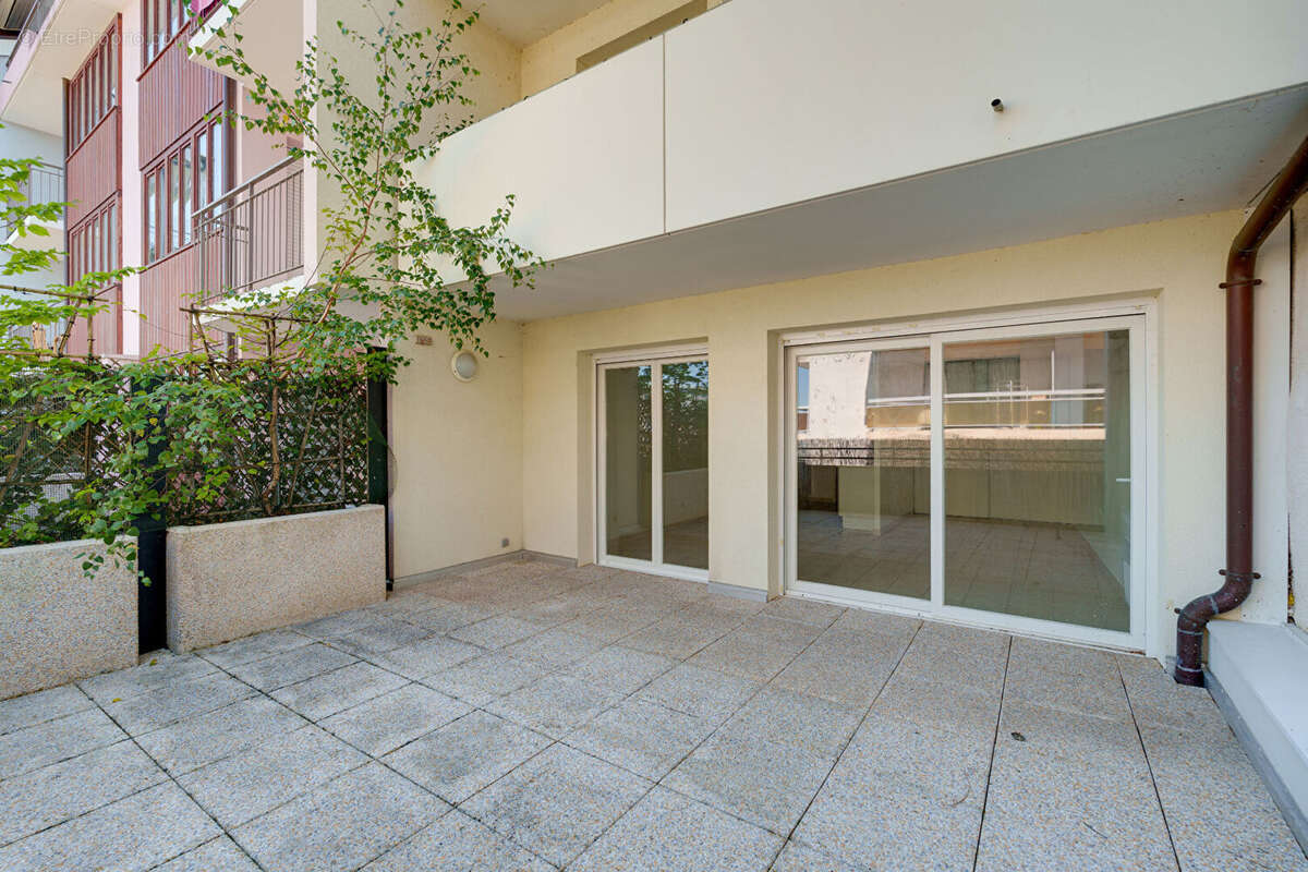 Appartement à EVIAN-LES-BAINS