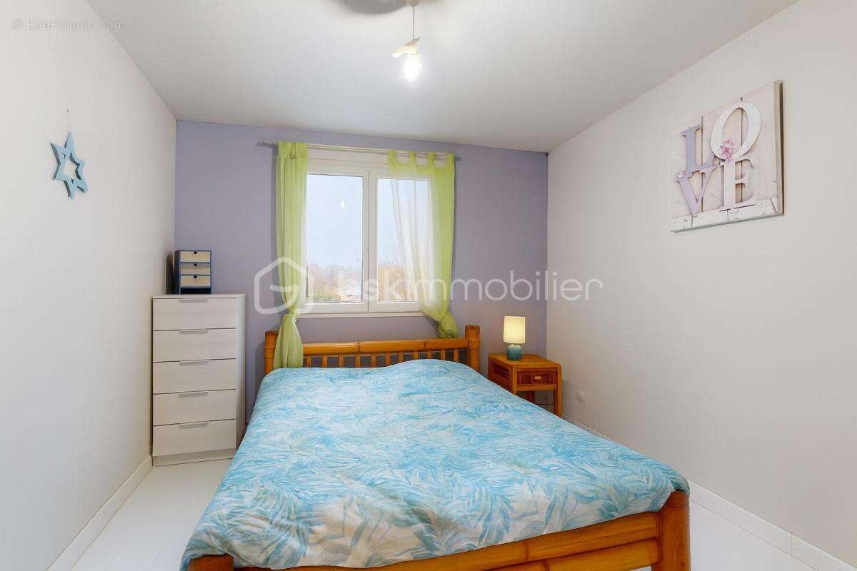 Maison à BONNAC-LA-COTE