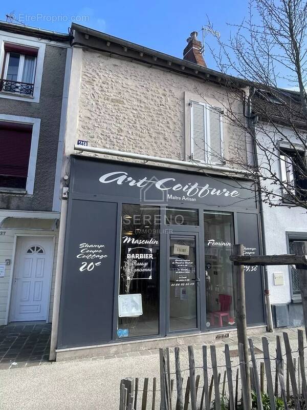 Commerce à ANGERVILLE