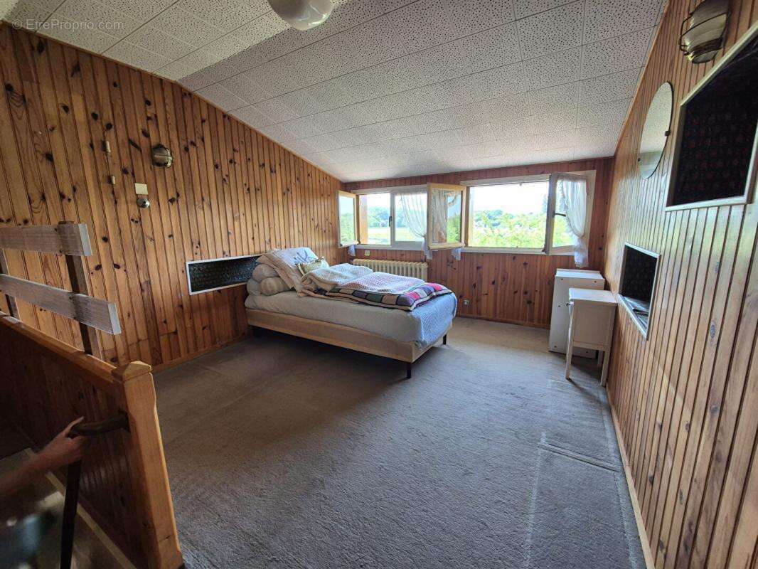 Maison à CHOISY-AU-BAC