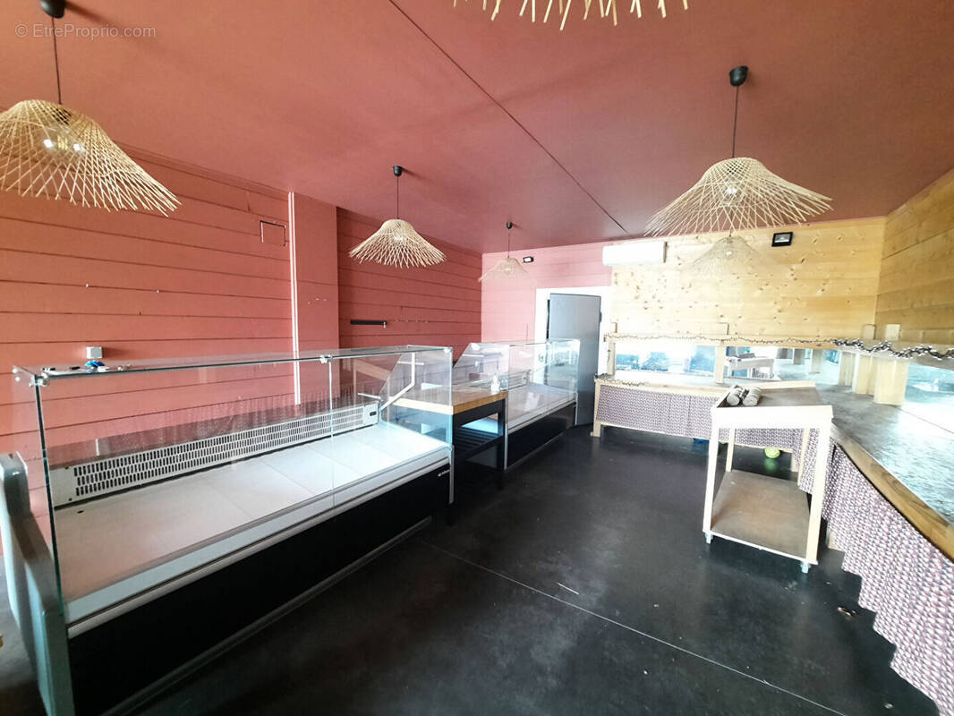 Commerce à SAINT-JEAN-DE-LUZ