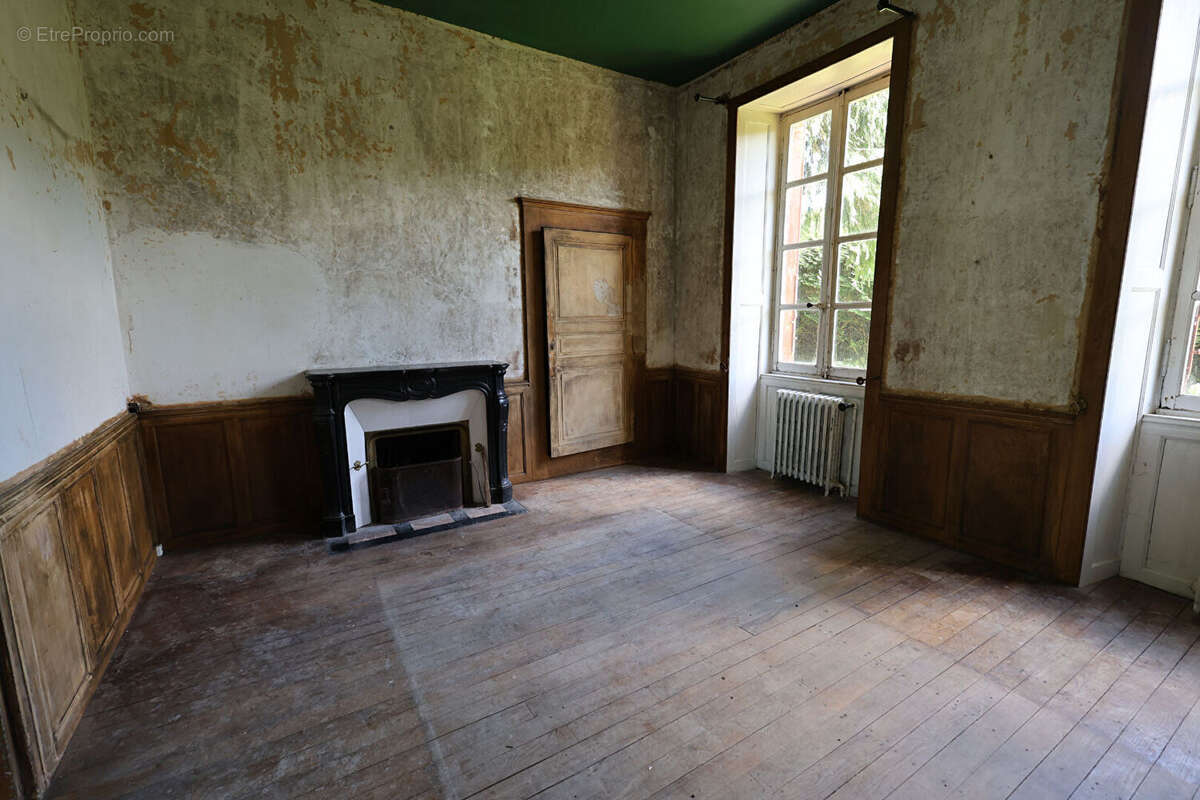 Maison à LECOUSSE