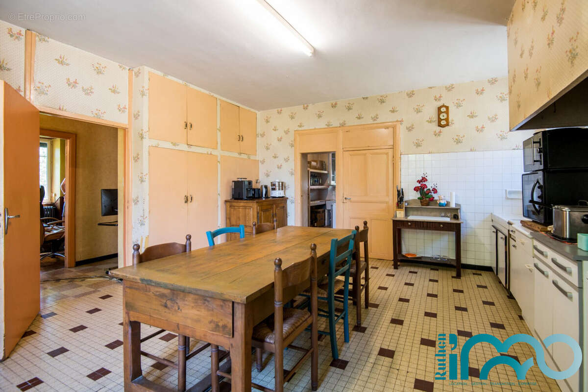 Maison à RIEUPEYROUX