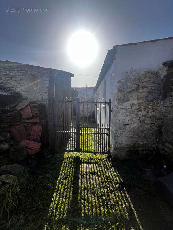 Le Château d'Oléron - Ensemble immobilier chais et dépendances rénovées - photo 11
