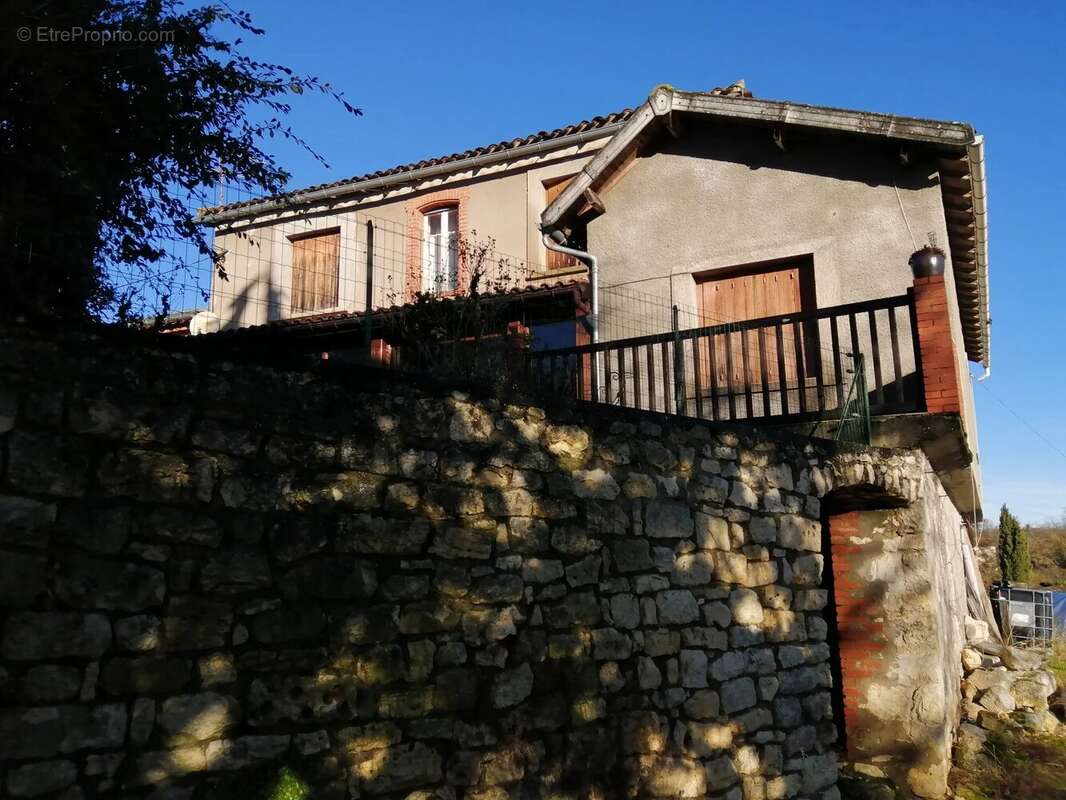 Maison à CAHUZAC-SUR-VERE